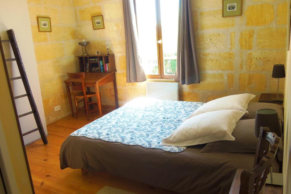 La Petite Madeleine Hotel Castillon-la-Bataille Eksteriør billede